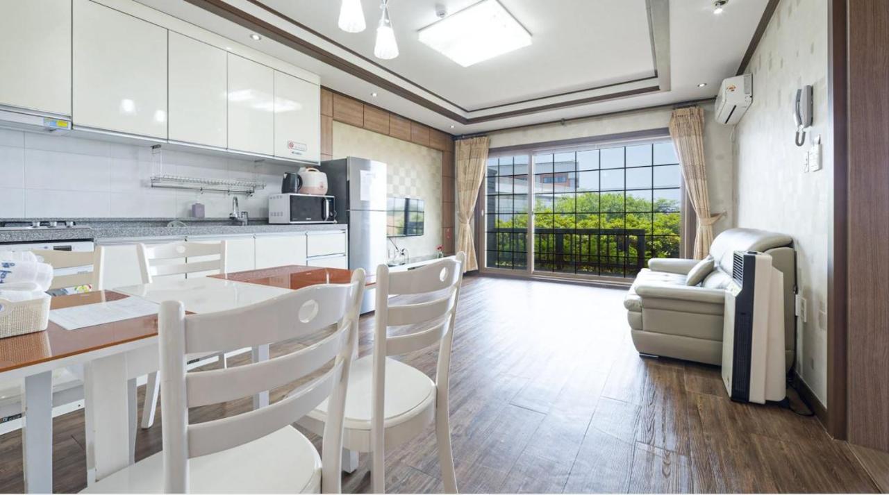 Jeju Time-Travel Pension Exterior foto